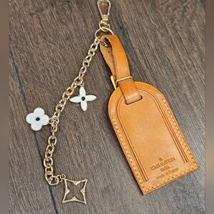 Louis Vuitton Tan and Gold Key & Card Holder